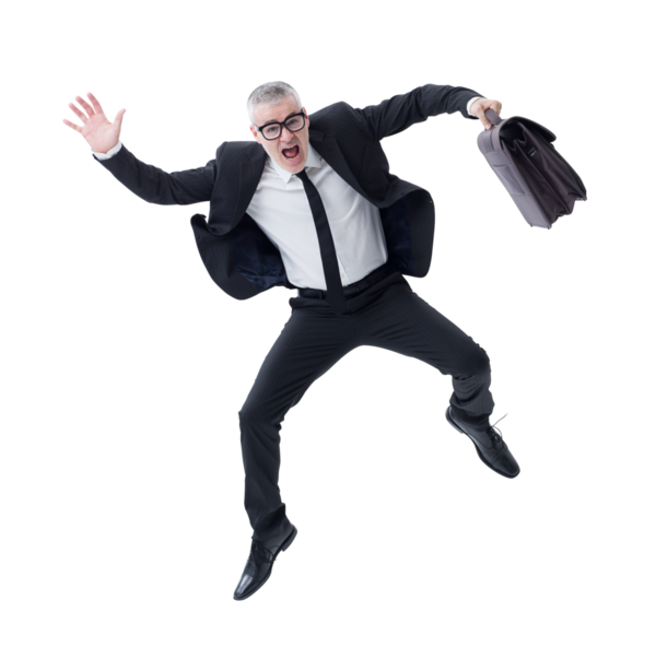 Elinde evrak çantası olan bir işadamı, boşluğa düşerken korkudan çığlık atıyor, beyaz bir arka planda izole halde..