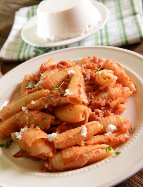 Ricotta soslu makarna