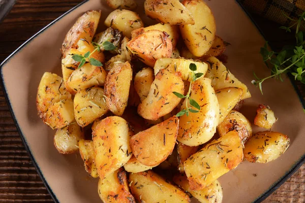 Bratkartoffeln mit Rosmarin — Stockfoto