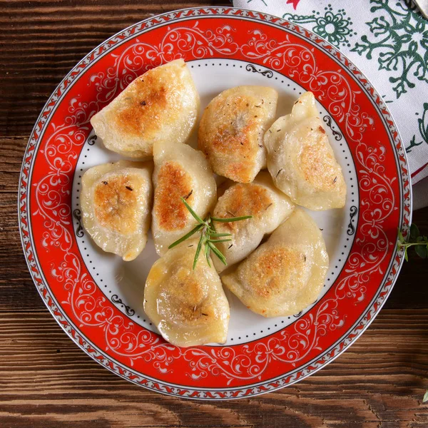 Pyszne pierogi domowe — Zdjęcie stockowe