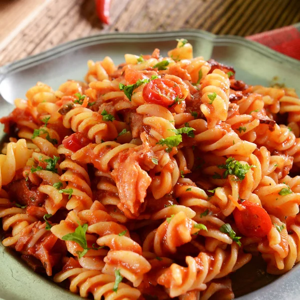 Pasta con salsa di pomodoro — Foto Stock