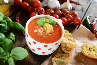 lezzetli gazpacho çorbası