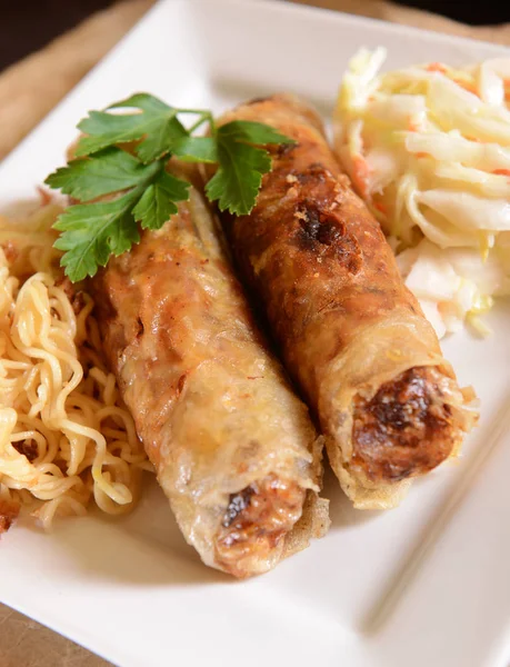 Chinesische Frühlingsrollen — Stockfoto