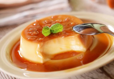 Panna cotta tatlı 
