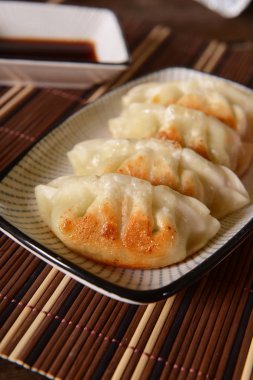 Japon sosu köfte tabağı