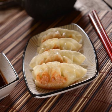 Japon sosu köfte tabağı