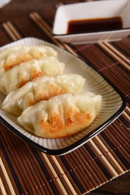 Japon sosu köfte tabağı