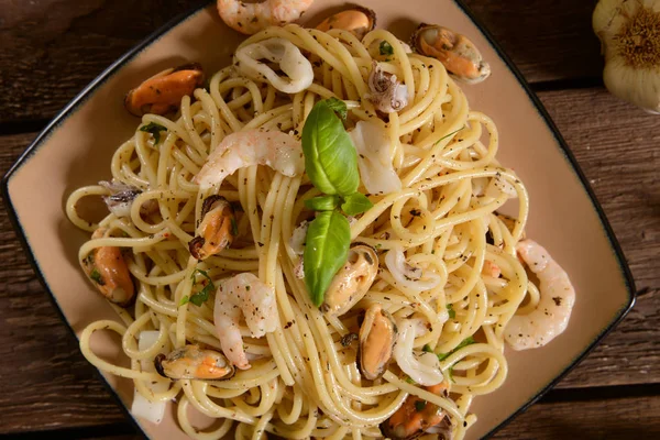 Смачна Паста Спагетті Морепродуктами Тарілці — стокове фото