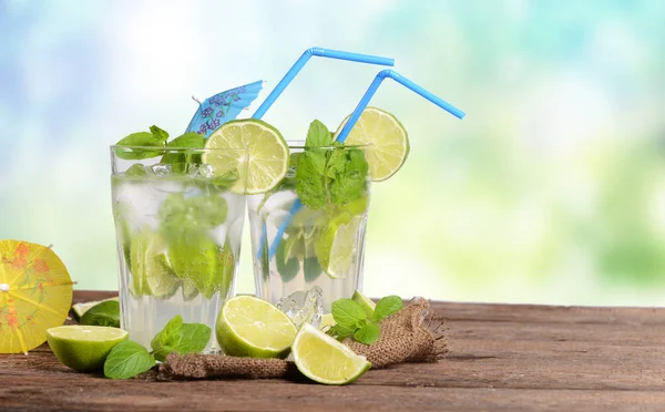 Mojito Drink Stare Drewniane Tła — Zdjęcie stockowe