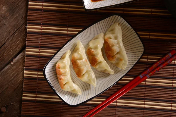 Japon sosu köfte tabağı