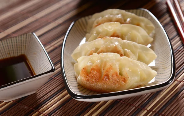 Japanse Gyoza Dumplings Plaat — Stockfoto