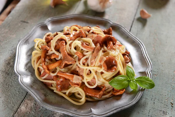 Delicious Spaghetti Pasta Chanterelles Close View — Stock Photo, Image