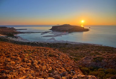 Girit - Yunanistan Balos Gölünde gün batımında