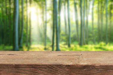 Görüntü montages boş ahşap tablo