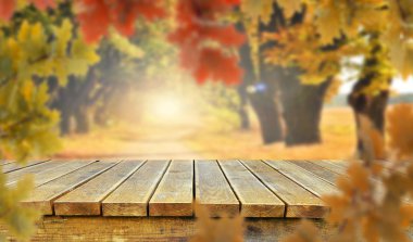 Görüntü montages boş ahşap tablo