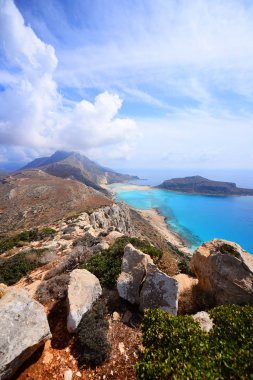Balos dağın tepesinden görülen lagün. Crete, Yunanistan