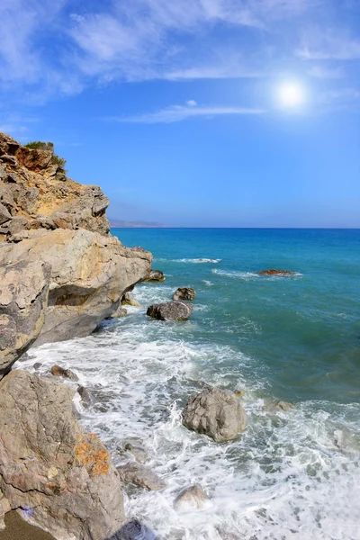 Bela Paisagem Mar Mediterrâneo Sob Céu Azul — Fotografia de Stock