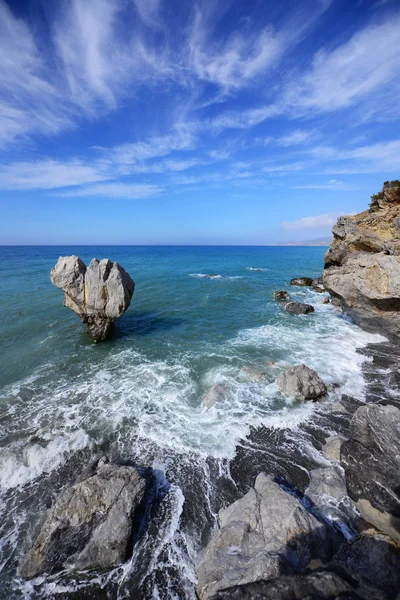 Bela Paisagem Mar Mediterrâneo Sob Céu Azul — Fotografia de Stock