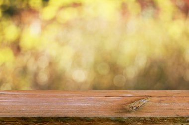 Görüntü montages boş ahşap tablo