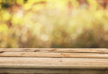 Görüntü montages boş ahşap tablo