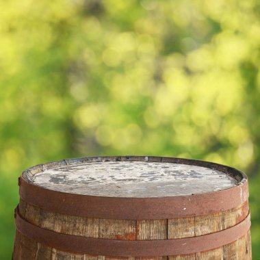 Eski varil üst ekran montages için