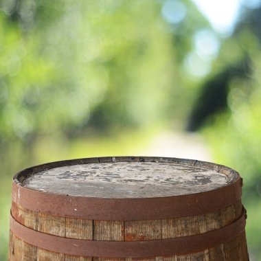 Eski varil üst ekran montages için