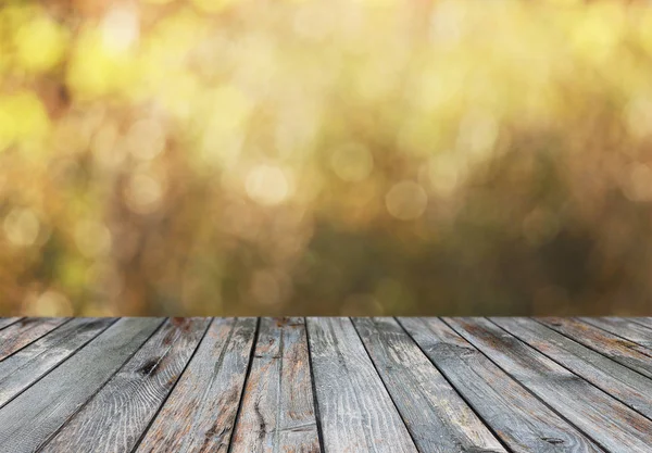 Lege Houten Tafel Voor Montages Van Vertoning — Stockfoto