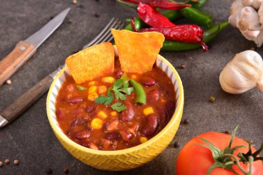Lezzetli chili con carne kase