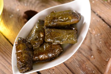 Geleneksel Yunan yemek - Dolmadakia görünümünü kapat