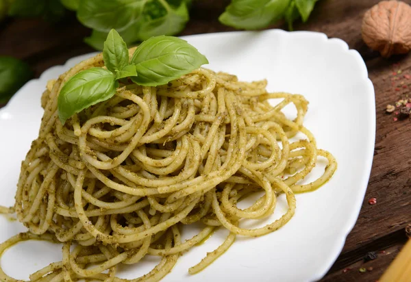 Pasta Con Pesto Verde —  Fotos de Stock