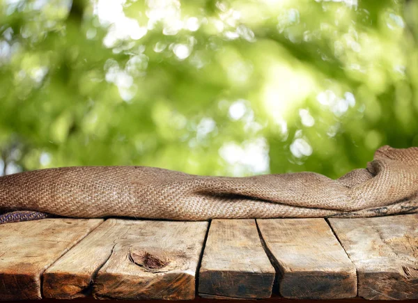 Tom Träbord Med Suddig Naturliga Bakgrund — Stockfoto