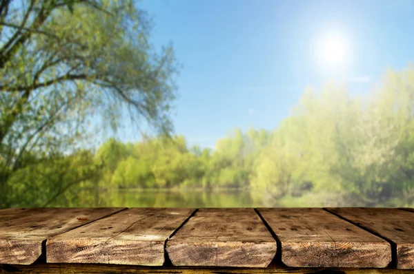 Mesa Madera Vacía Con Fondo Natural Borroso —  Fotos de Stock