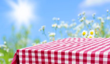 Boş tablo ile doğal arka plan bulanık