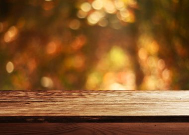 Boş tablo ile doğal arka plan bulanık