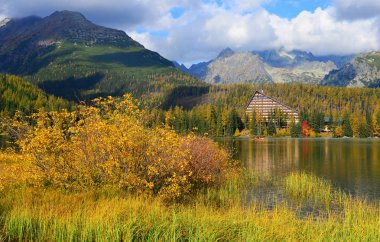 Strbskie Pleso Slovakya sonbahar manzara