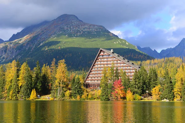 Strbskie Pleso Slovakya sonbahar manzara