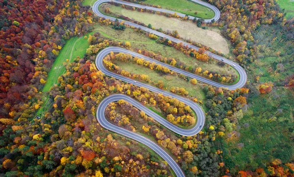 Vista Aerea Della Strada Nel Paesaggio Autunnale — Foto Stock