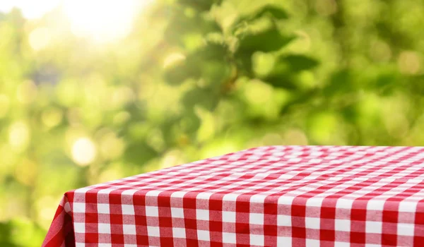 Empty Table Blurred Natural Background — Stock Photo, Image