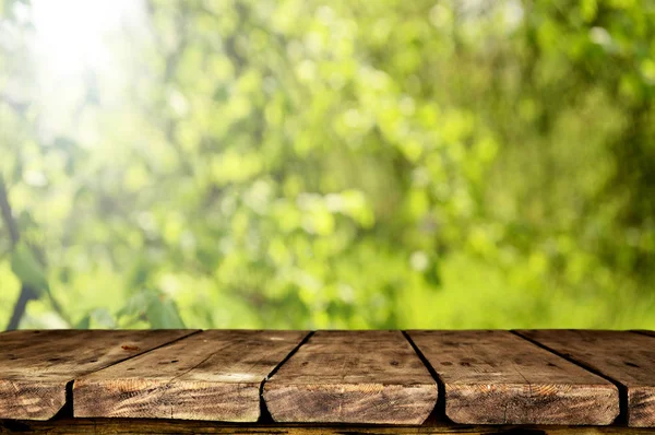 Mesa Madera Vacía Con Fondo Natural Borroso — Foto de Stock