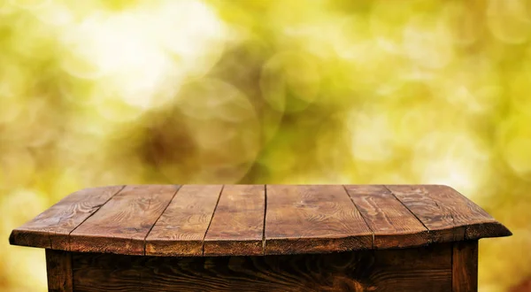 Table Bois Vide Avec Fond Naturel Flou — Photo