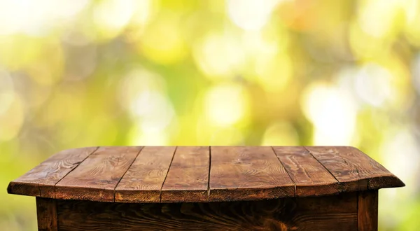 Mesa Madera Vacía Con Fondo Natural Borroso — Foto de Stock