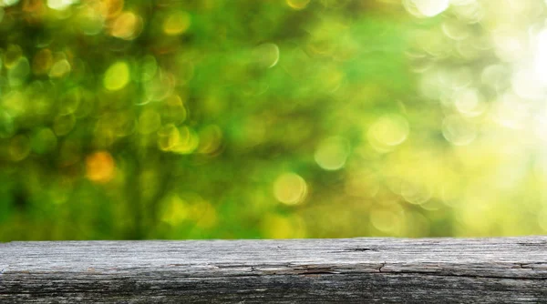 Mesa Madera Vacía Con Fondo Natural Borroso — Foto de Stock