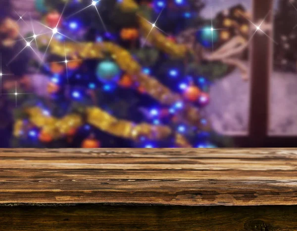 背景为圣诞装饰品的空桌 — 图库照片