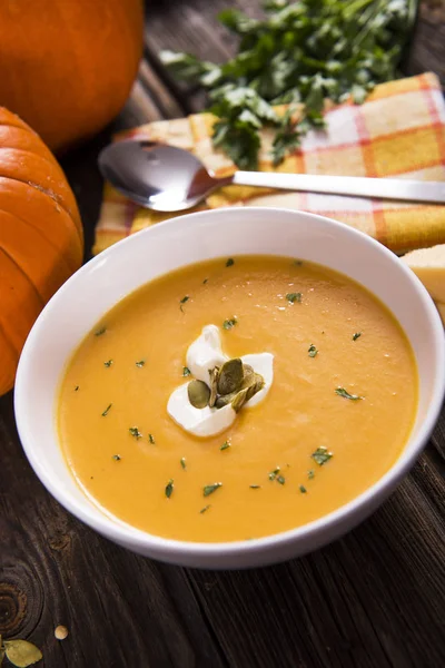 Deilig Hjemmelaget Gresskarsuppe Bolle – stockfoto