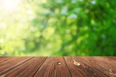 Görüntü montages boş ahşap tablo