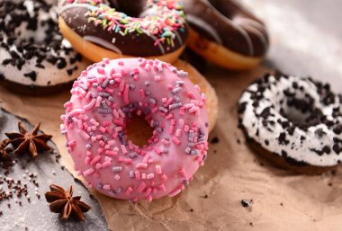 Tatlı ve lezzetli çörekler görünümünü kapat