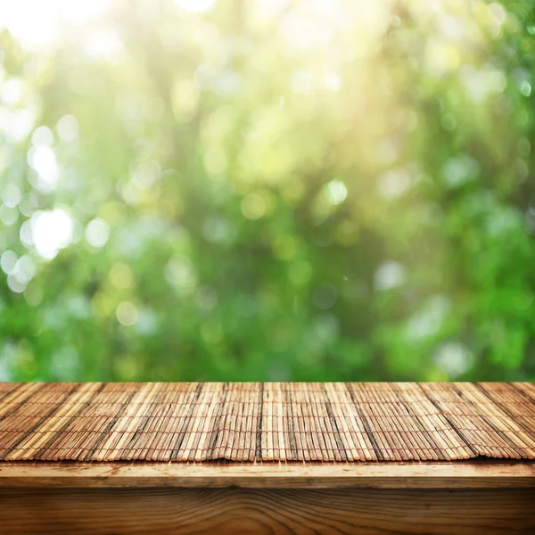 Tom Träbord Med Suddig Naturliga Bakgrund — Stockfoto