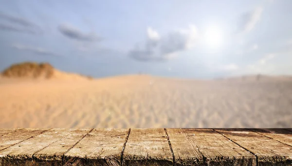 Prázdnou Dřevěný Stůl Rozmazané Pozadí Přírodní — Stock fotografie