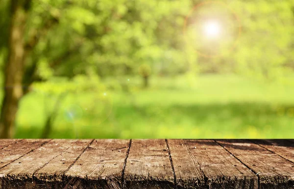 Mesa Madera Vacía Con Fondo Natural Borroso — Foto de Stock