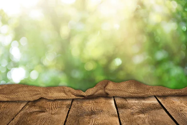 Tom Träbord Med Suddig Naturliga Bakgrund — Stockfoto